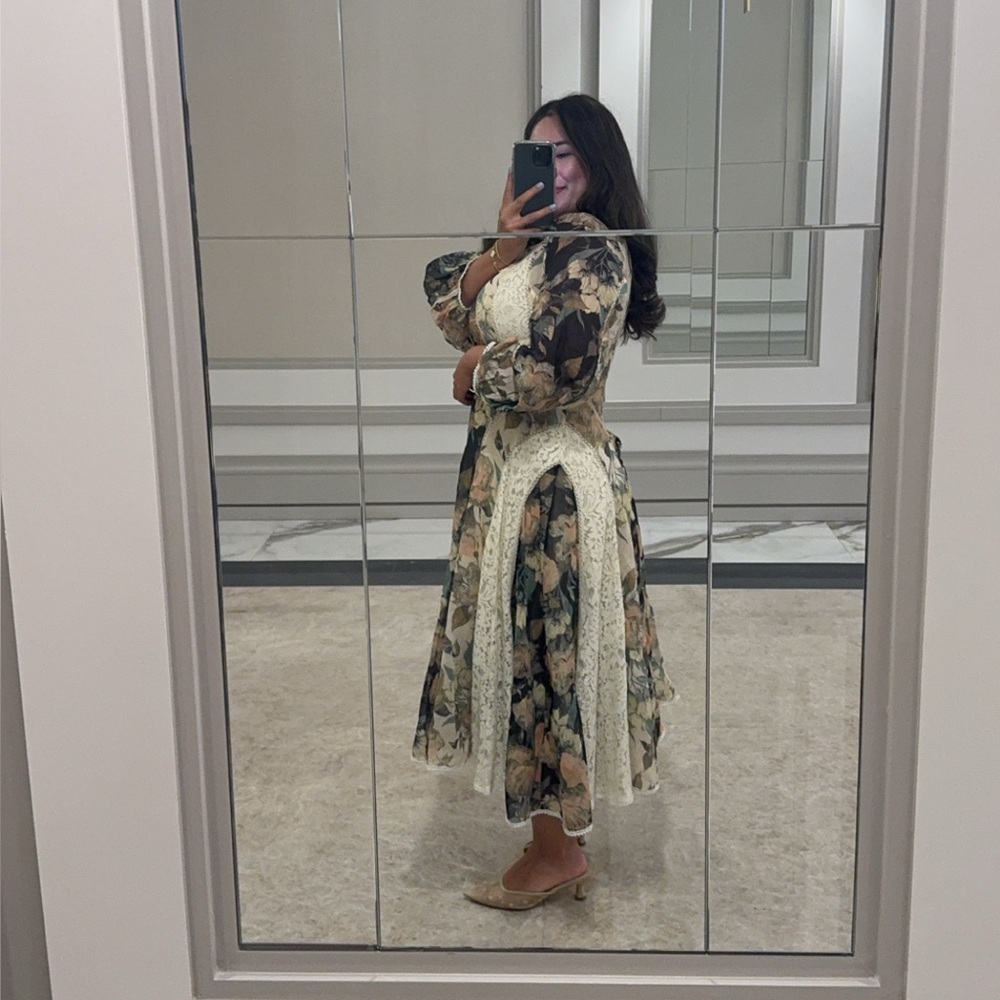 Let Me Be Floral & Lace Lace Midi Dress - Picture 2 of 5